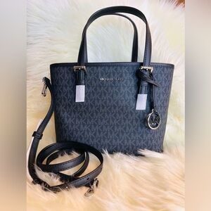 Micheal kors medium tote bag $175 brand new with tag